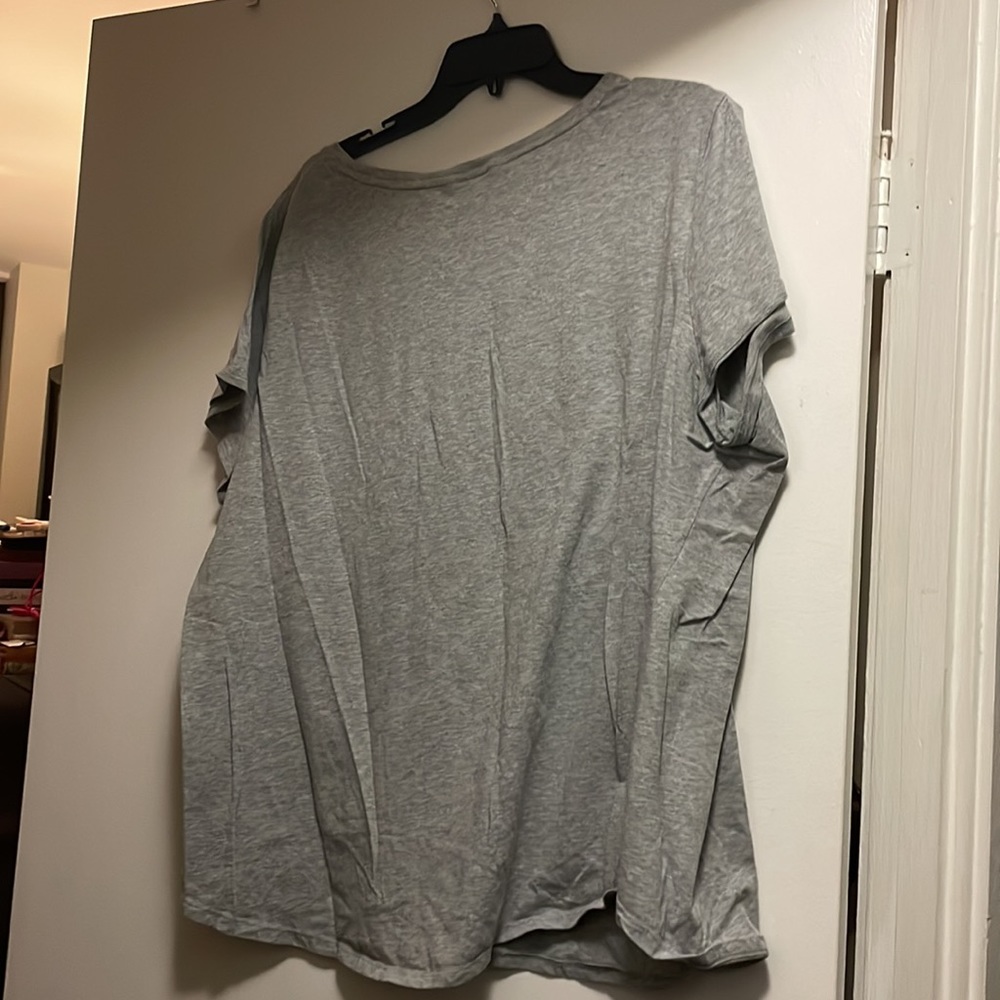 Used Kohls Simply Vera Wang 100% Love T-shirt Size 3X - Picture 3 of 3